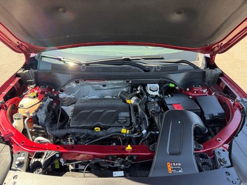 Used 2025 Chevrolet Trax LT image 31