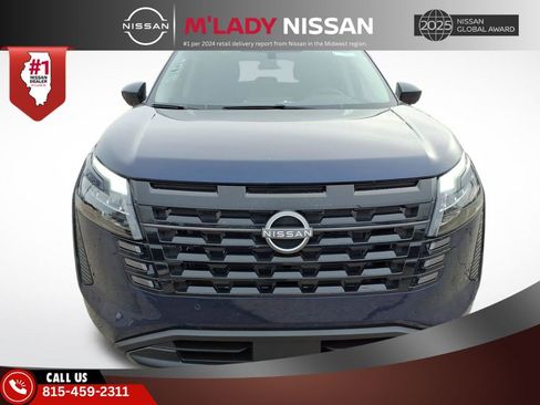 New 2026 Nissan Pathfinder SV image 2