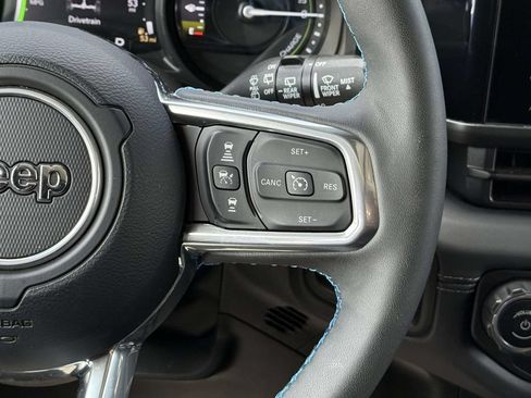 Used 2024 Jeep Wrangler High Altitude AWD/4WD image 21