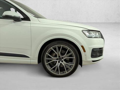 Used 2019 Audi Q7 3.0T Prestige w/ Prestige Package image 11