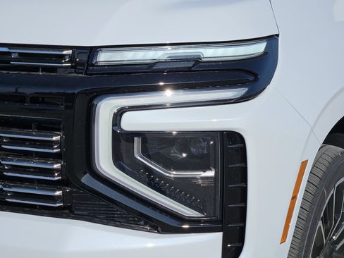 New 2026 Chevrolet Tahoe High Country AWD/4WD image 5