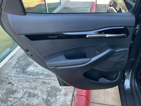 Used 2025 Kia Seltos S image 18