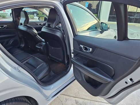 Used 2024 Volvo S60 B5 Plus image 23
