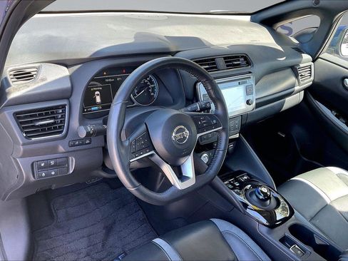 Used 2019 Nissan Leaf SL w/ SL Technology Package FWD image 17