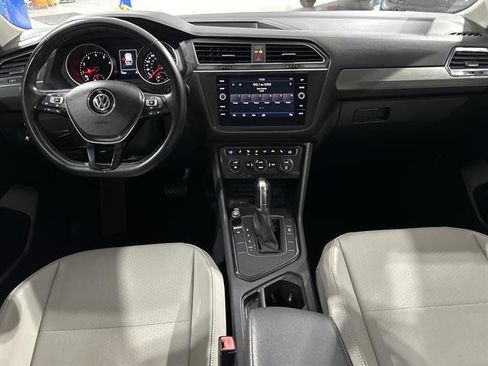 Used 2019 Volkswagen Tiguan SE image 18