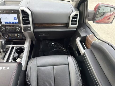 Used 2020 Ford F150 Lariat w/ Trailer Tow Package image 17