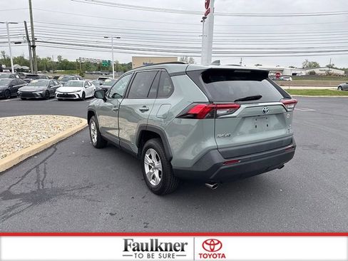Used 2019 Toyota RAV4 XLE w/ Convenience Package AWD/4WD image 5