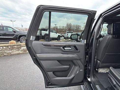 New 2026 GMC Yukon Elevation w/ Elevation Premium Package image 32