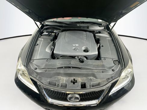 Used 2015 Lexus IS 250C w/ Luxury Package RWD image 29