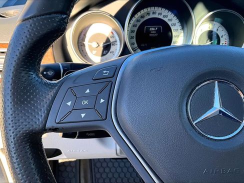 Used 2014 Mercedes-Benz E 350 Sedan image 23