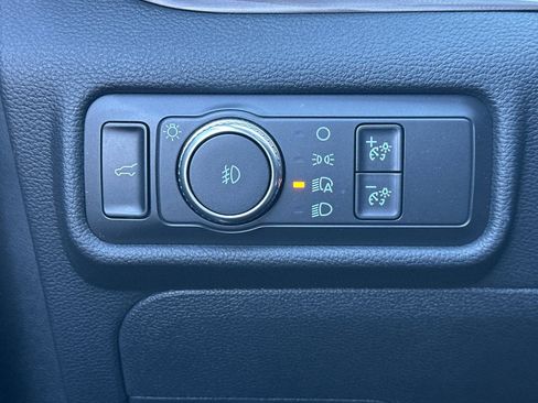 Used 2020 Ford Explorer Limited image 43