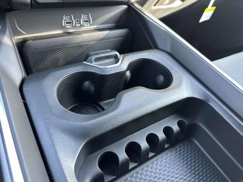 New 2026 RAM 1500 4x4 Crew Cab image 23