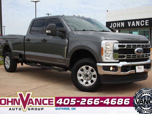 Used 2024 Ford F250 XLT AWD/4WD image 1