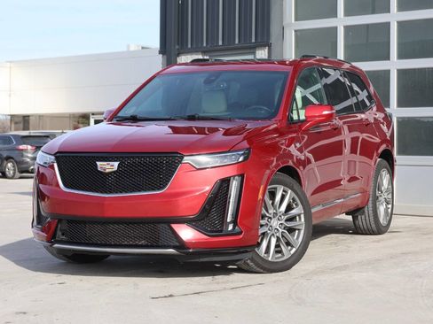 Used 2020 Cadillac XT6 Sport image 3
