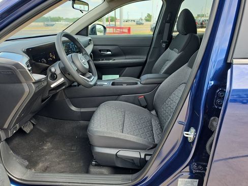 New 2026 Nissan Kicks SV w/ Cold Weather Package FWD image 24