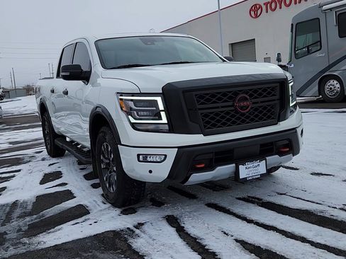 Used 2024 Nissan Titan PRO-4X w/ Pro-4x Convenience Package image 4