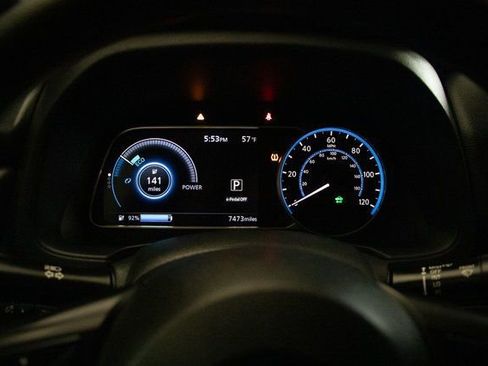 Used 2025 Nissan Leaf S image 28