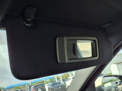 Used 2025 BMW 740i RWD image 10
