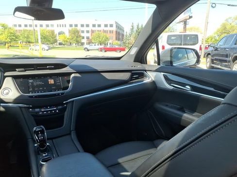 Used 2022 Cadillac XT5 Premium Luxury FWD image 20