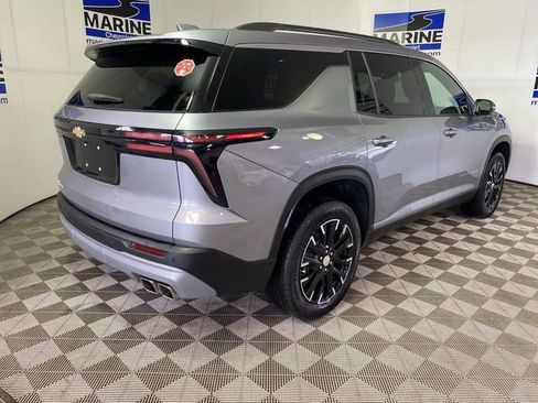 Certified 2026 Chevrolet Traverse LT w/ Sun and Wheel Package FWD image 13