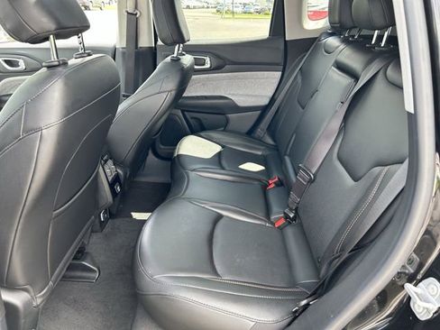 Used 2022 Jeep Compass Latitude w/ Sun and Sound Group AWD/4WD image 24