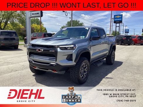 Used 2025 Chevrolet Colorado ZR2 AWD/4WD image 3