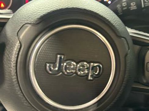 Used 2025 Jeep Wrangler Unlimited Sport AWD/4WD image 23