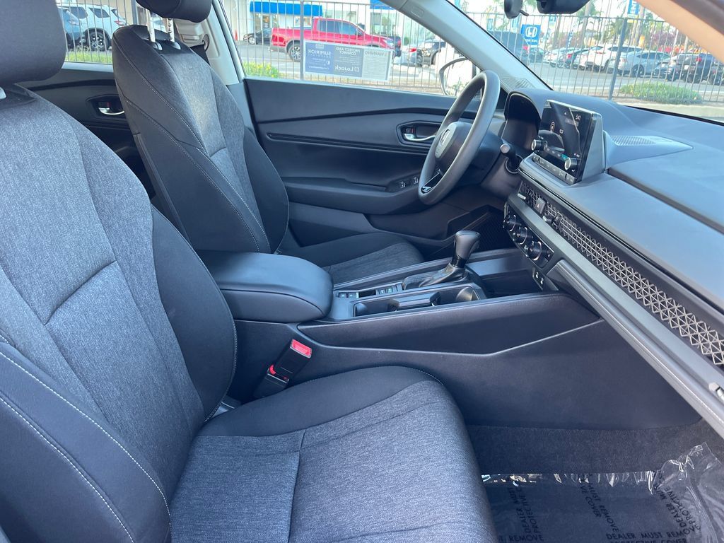 Used 2024 Honda Accord EX image 45