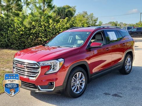 Certified 2023 GMC Terrain SLT w/ Tech Package FWD image 2