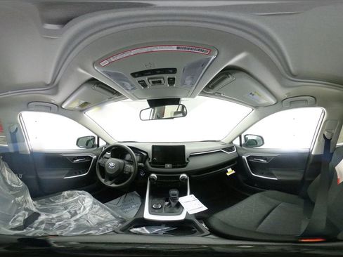 New 2025 Toyota RAV4 XLE image 33