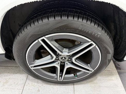 Certified 2024 Mercedes-Benz GLS 450 4MATIC image 5