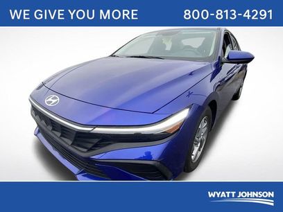 Used 2024 Hyundai Elantra SE