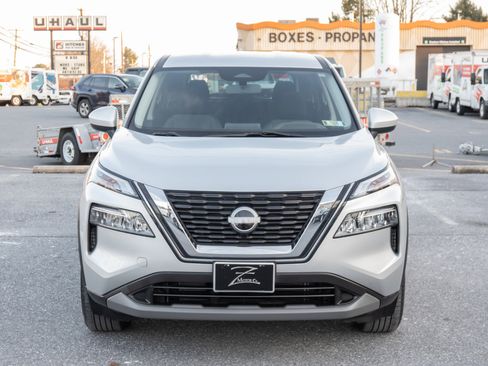 Used 2023 Nissan Rogue SV image 5