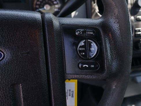 Used 2015 Ford F550 2WD Regular Cab Super Duty image 25