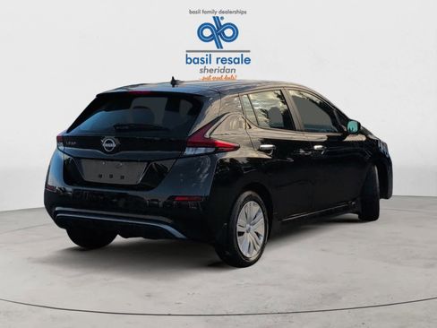 Used 2024 Nissan Leaf S image 6