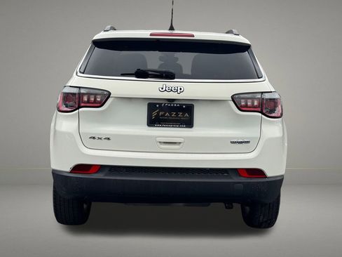 Used 2018 Jeep Compass Latitude w/ Popular Equipment Group AWD/4WD image 4