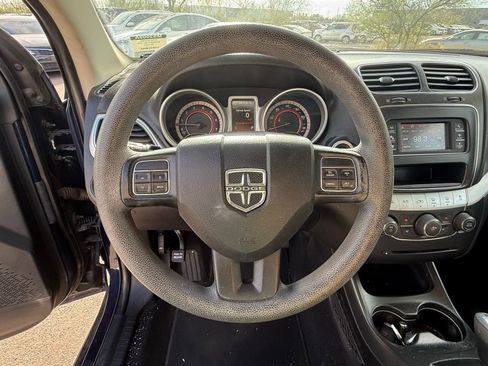 Used 2018 Dodge Journey SE image 20