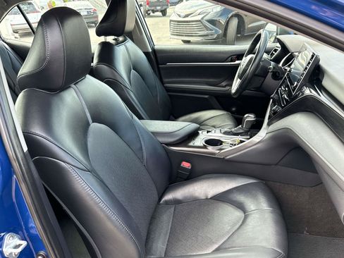 Used 2024 Toyota Camry XLE w/ Cold Weather Package FWD image 17