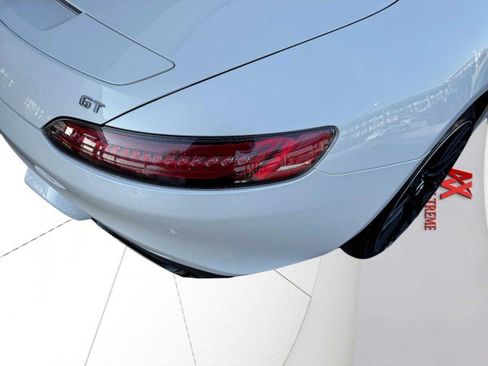 Used 2018 Mercedes-Benz AMG GT Roadster image 16