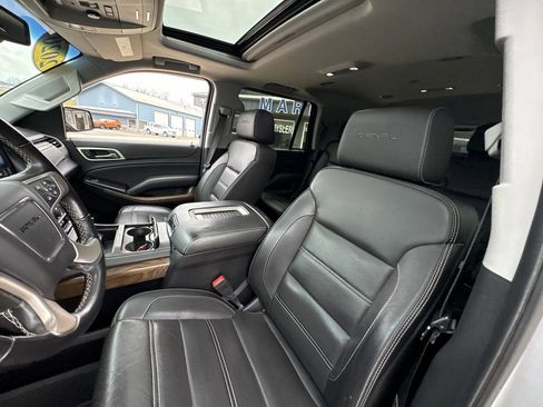 Used 2020 GMC Yukon Denali image 34