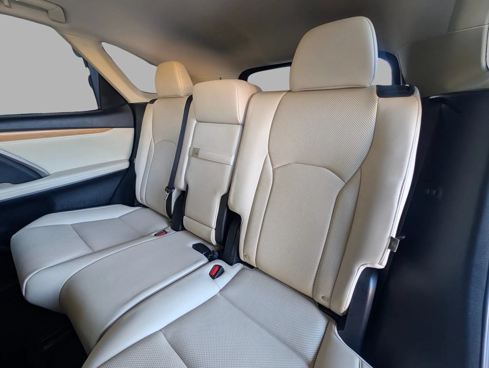 Used 2021 Lexus RX 350L FWD w/ Premium Package image 25