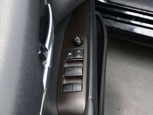 Used 2024 Toyota Camry LE image 10