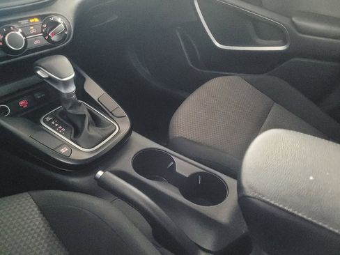 Used 2020 Kia Soul LX image 26