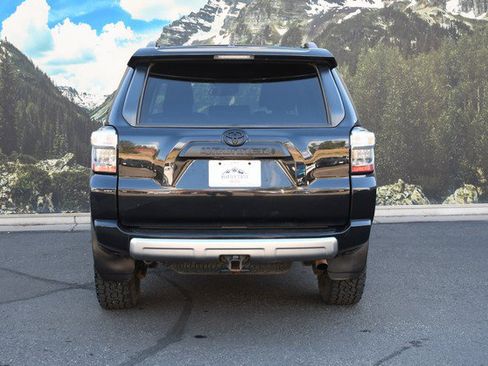 Used 2022 Toyota 4Runner TRD Off-Road Premium w/ Moonroof Package AWD/4WD image 10