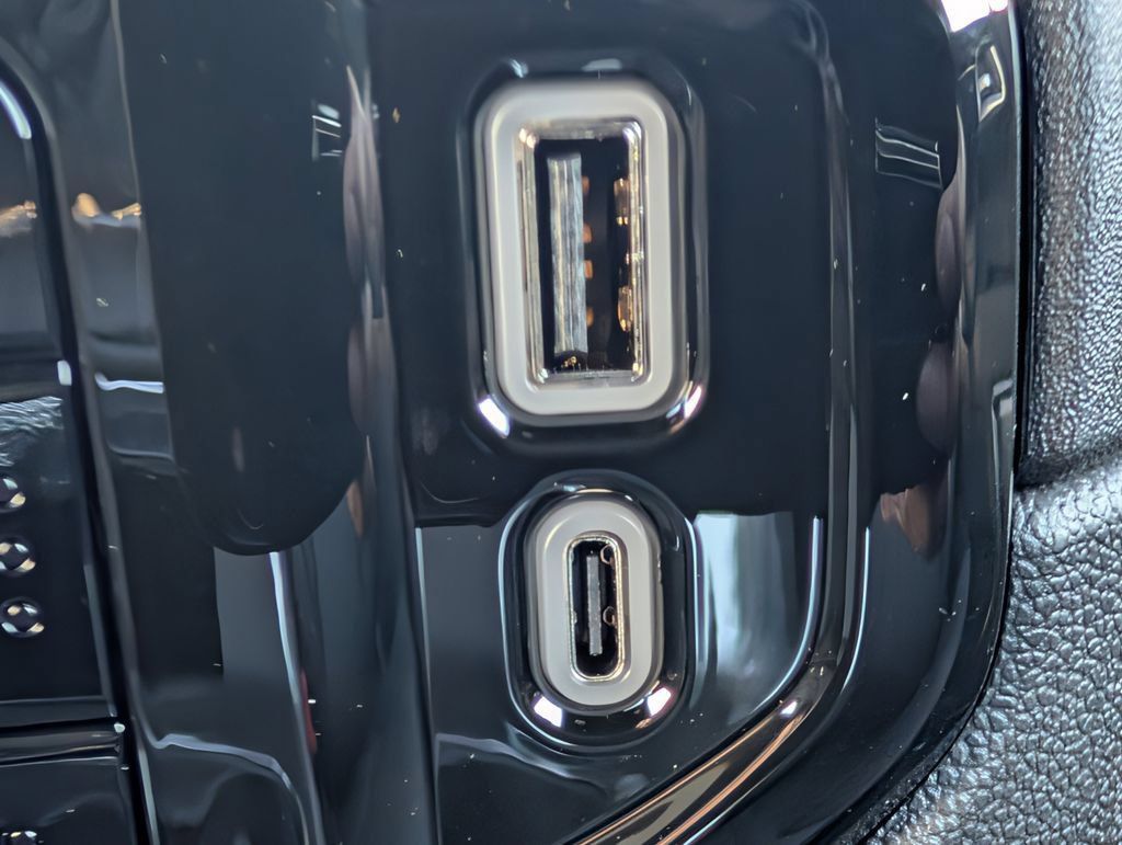 New 2026 Chevrolet Silverado 2500 High Country w/ High Country Premium Package AWD/4WD image 20