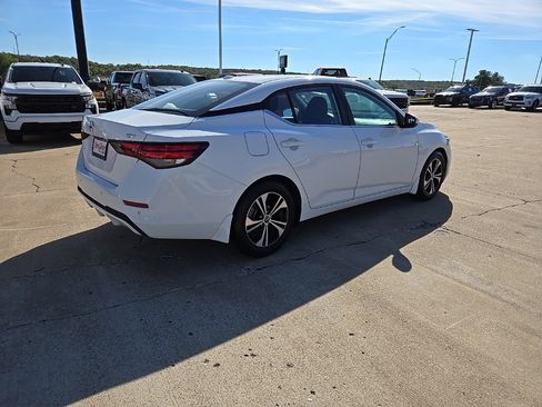 Used 2021 Nissan Sentra SV w/ Trunk Package image 6