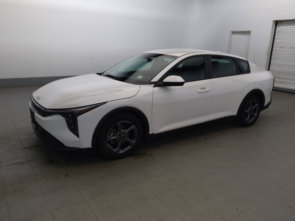 Used 2025 Kia K4 FWD image 2