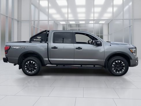 Used 2020 Nissan Titan PRO-4X w/ Pro-4x Convenience Package image 7