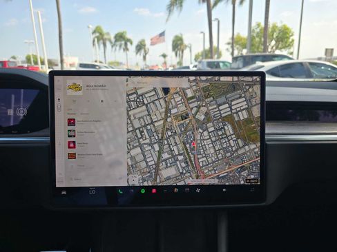 Used 2022 Tesla Model X AWD/4WD image 24