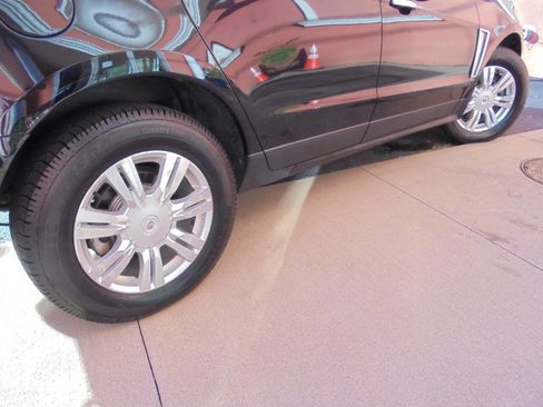 Used 2013 Cadillac SRX Luxury image 9